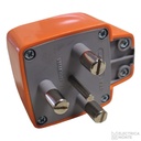 Ficha Tripolar + Tierra - 380V + Toma